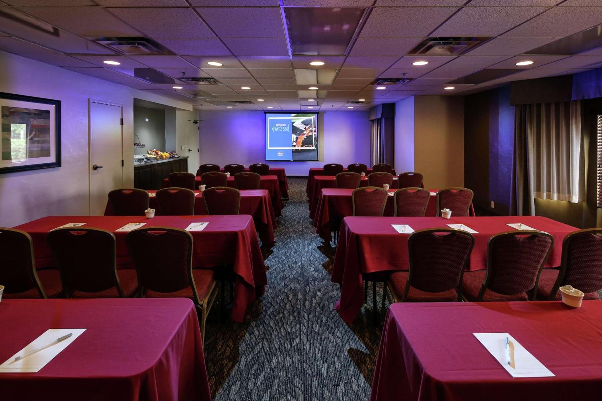 Hampton Inn & Suites Tucson Mall photo 40