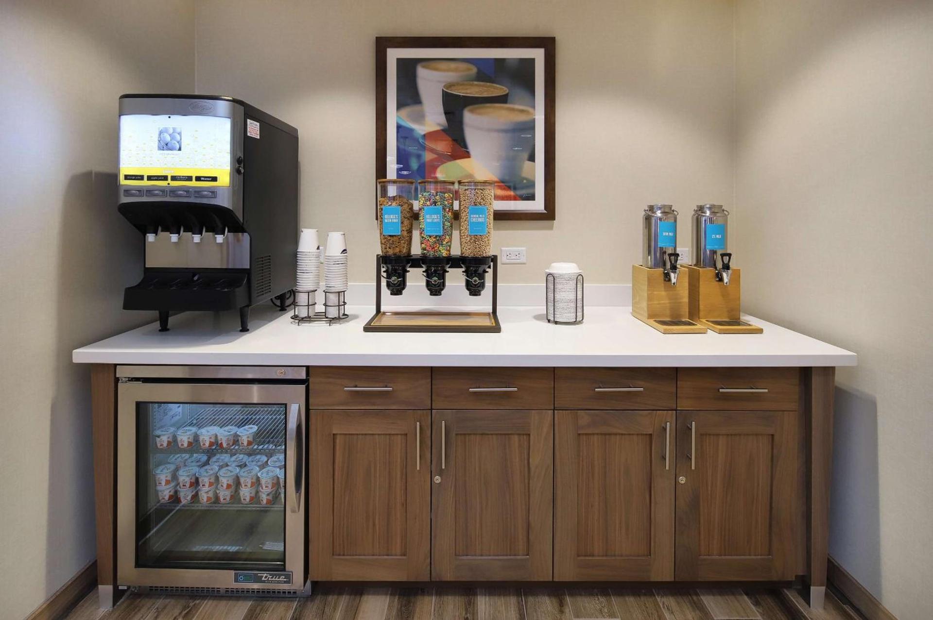 Hampton Inn Suites Tucson Tech Park photo 10