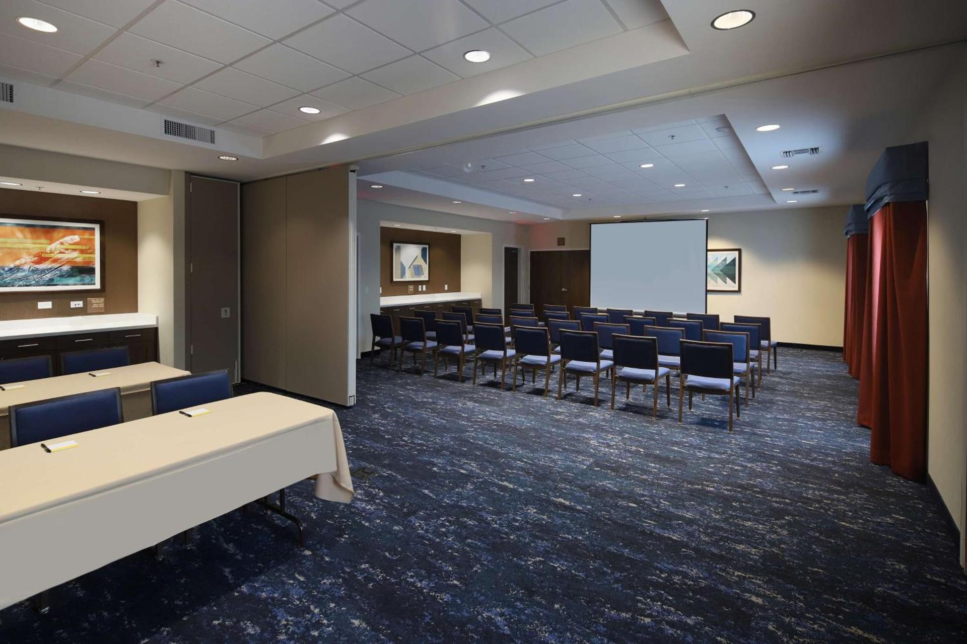 Hampton Inn Suites Tucson Tech Park photo 18