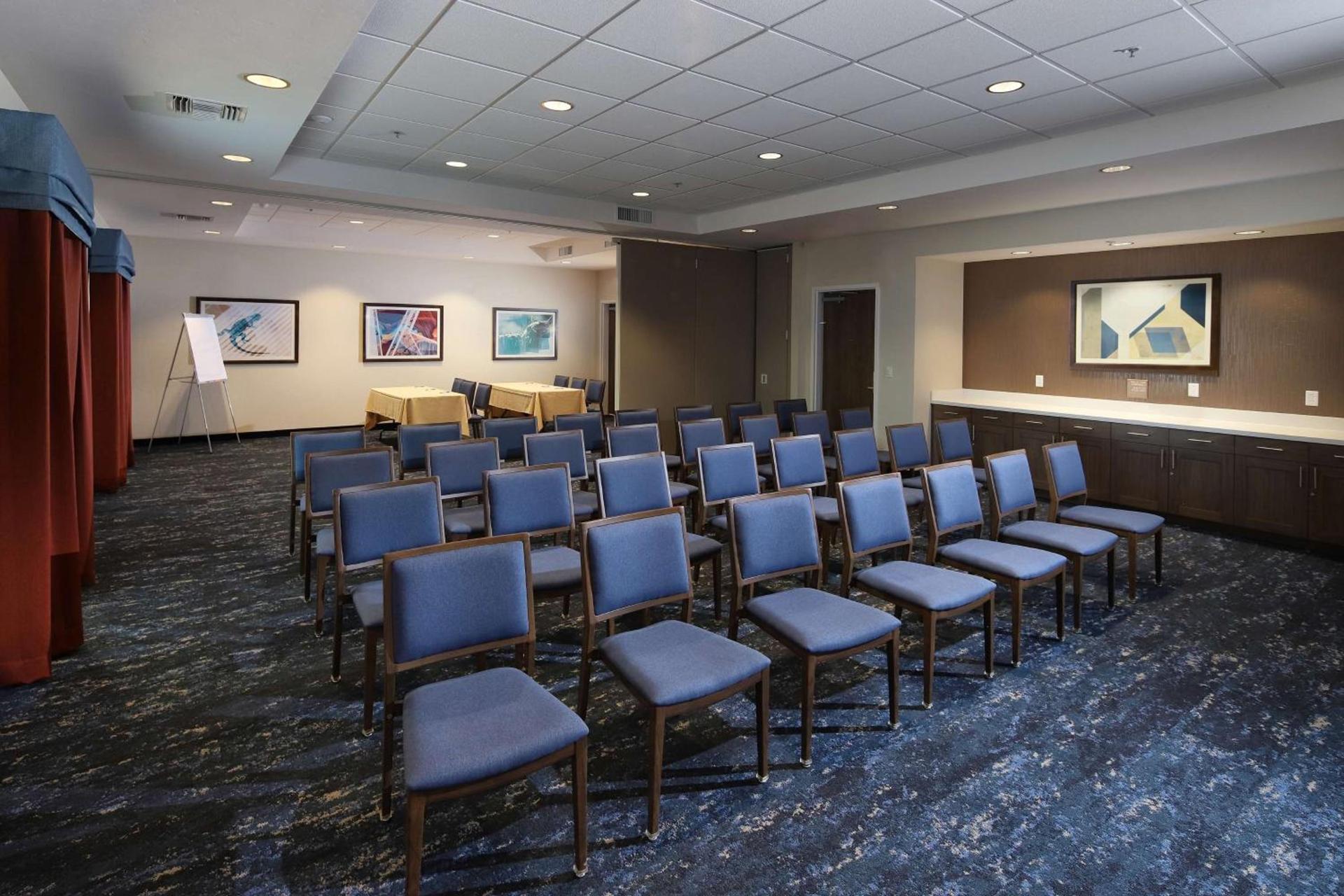 Hampton Inn Suites Tucson Tech Park photo 19