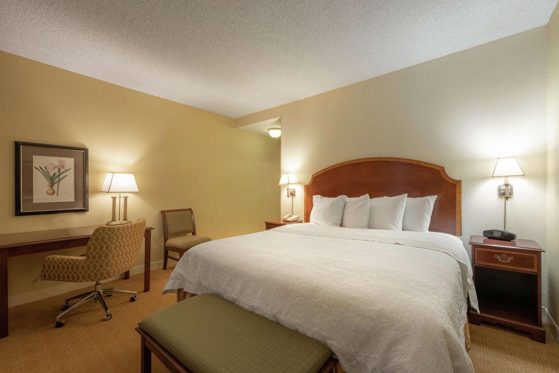 Hampton Inn & Suites - Vicksburg photo 42