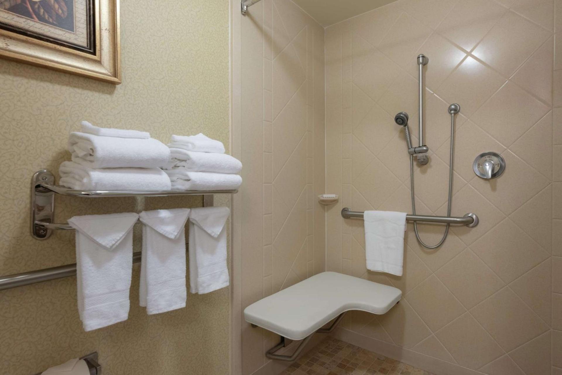 Hampton Inn & Suites - Vicksburg photo 43