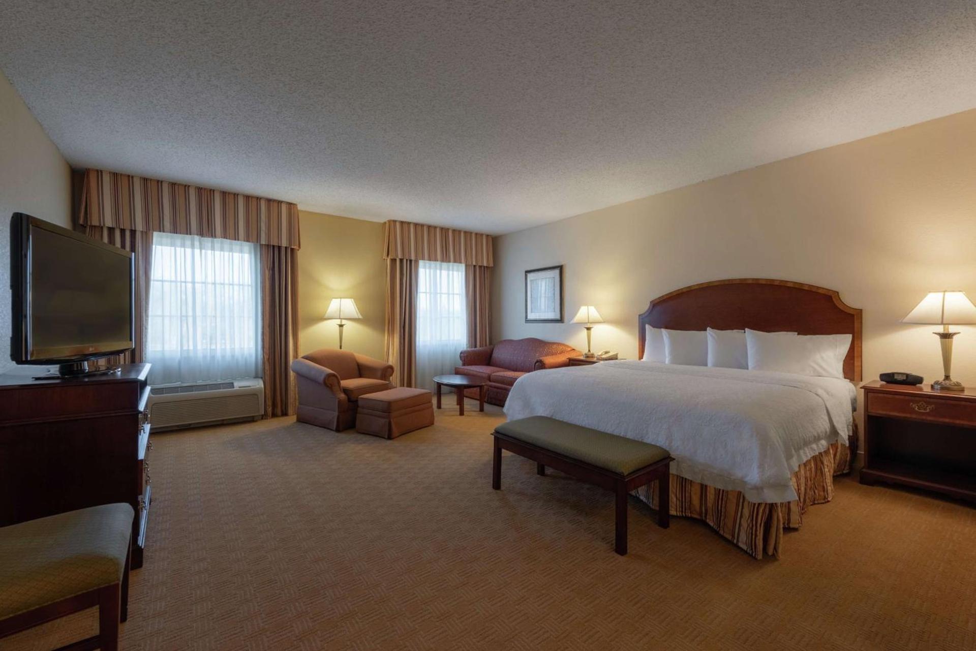 Hampton Inn & Suites - Vicksburg photo 44