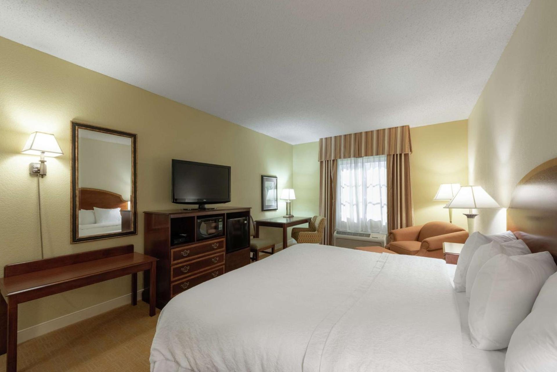 Hampton Inn & Suites - Vicksburg photo 48