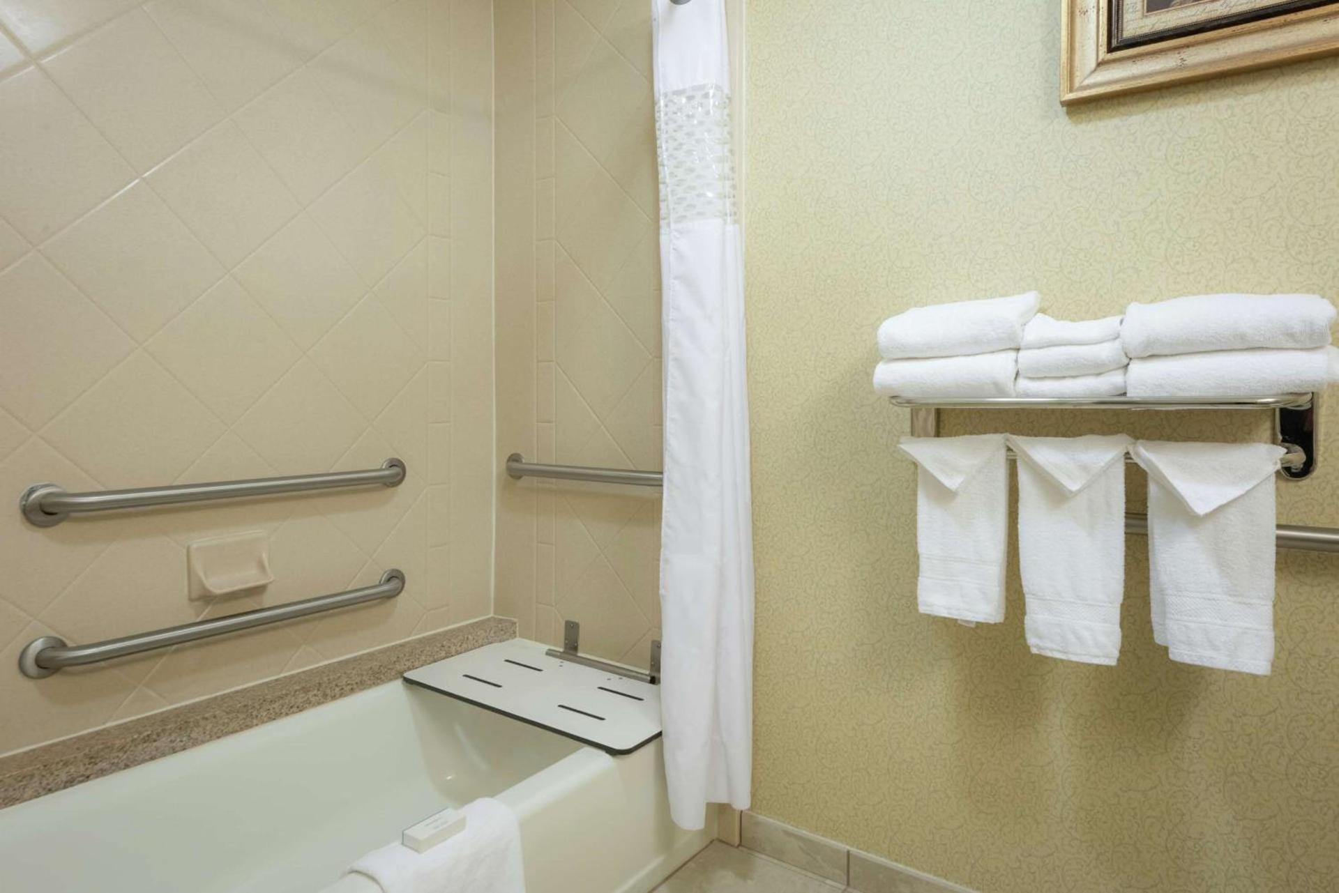 Hampton Inn & Suites - Vicksburg photo 59