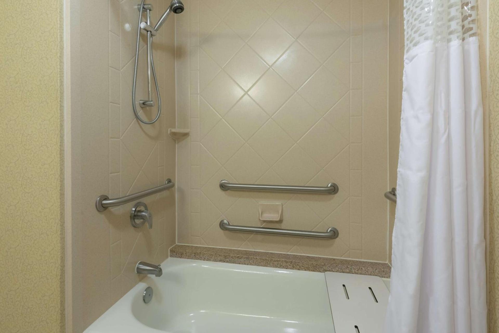 Hampton Inn & Suites - Vicksburg photo 60