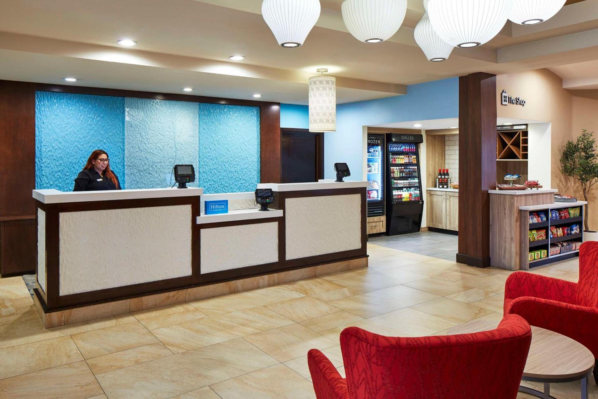 Hilton Garden Inn Valencia Six Flags photo 5
