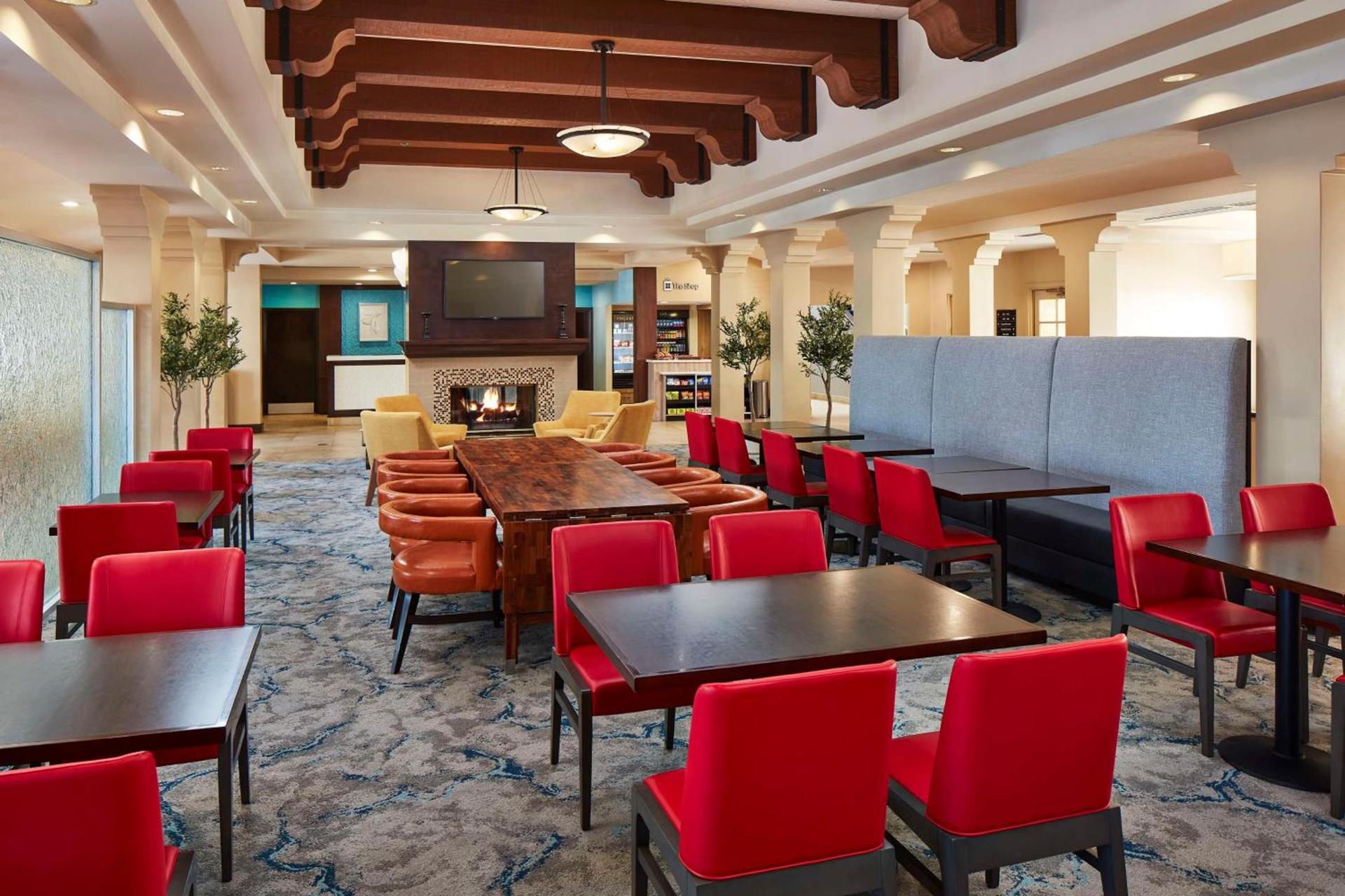 Hilton Garden Inn Valencia Six Flags photo 11