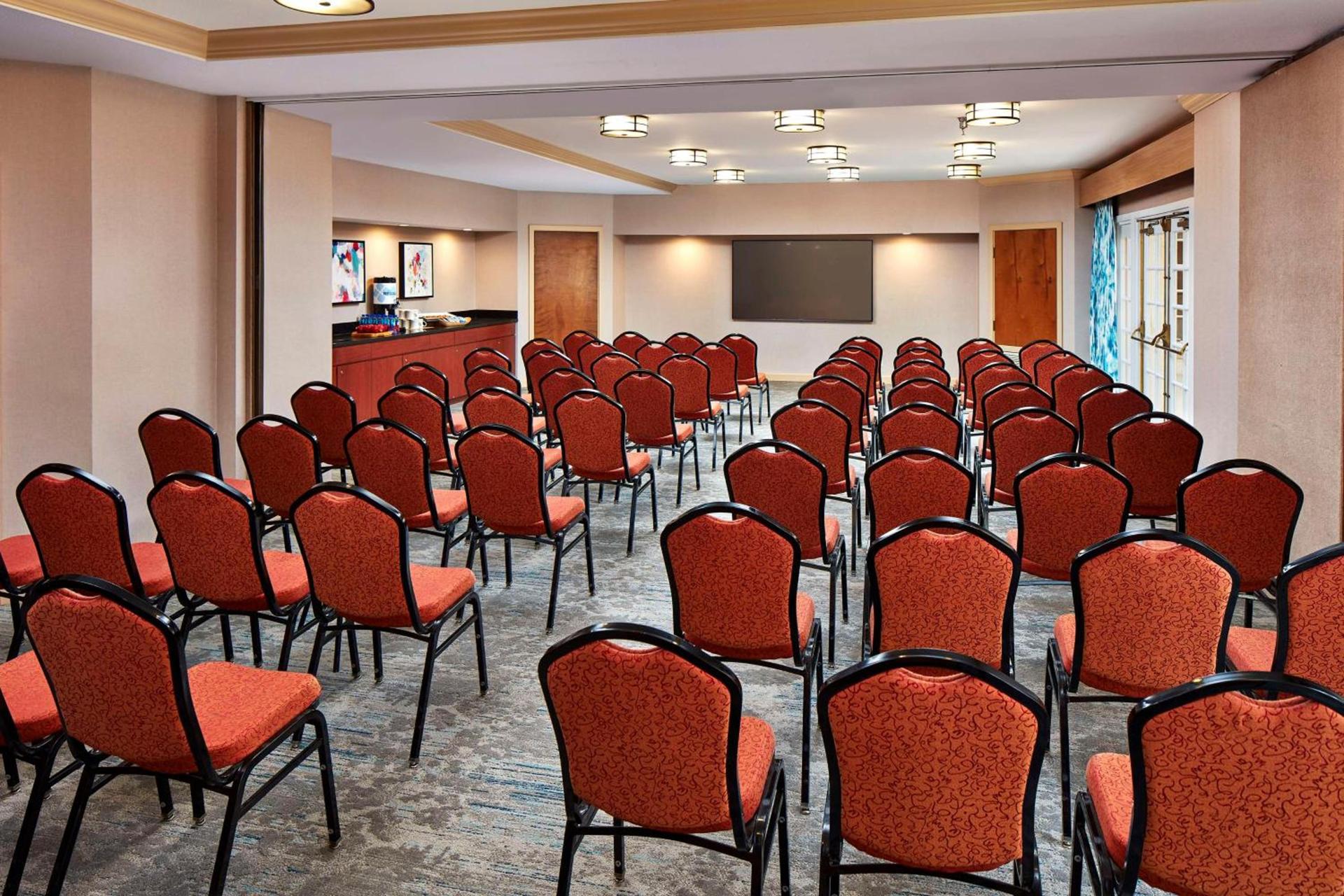Hilton Garden Inn Valencia Six Flags photo 26