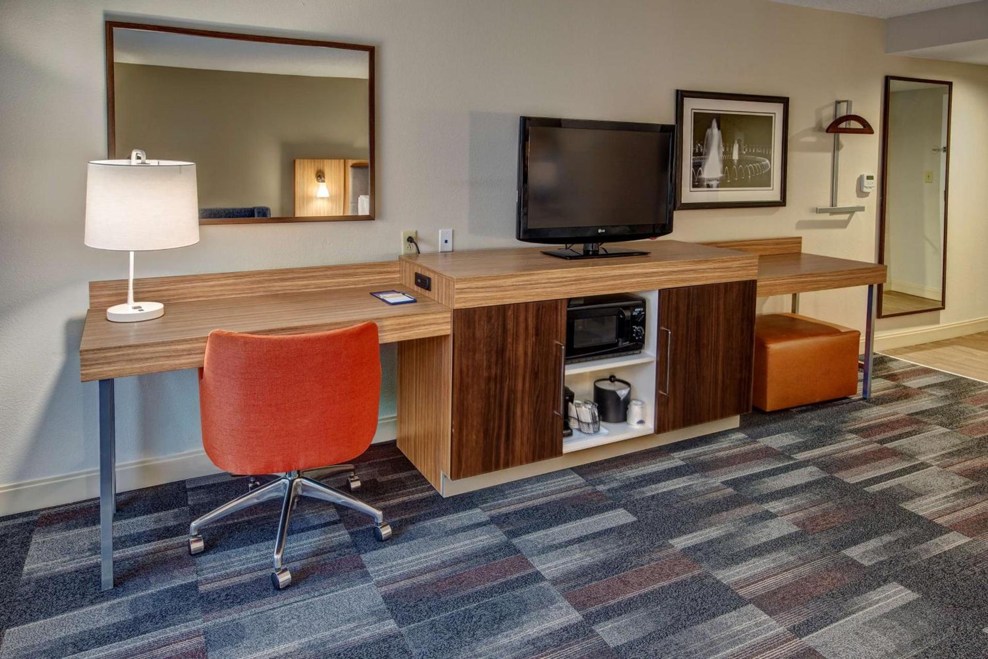 Hampton Inn Dumfries/Quantico photo 23