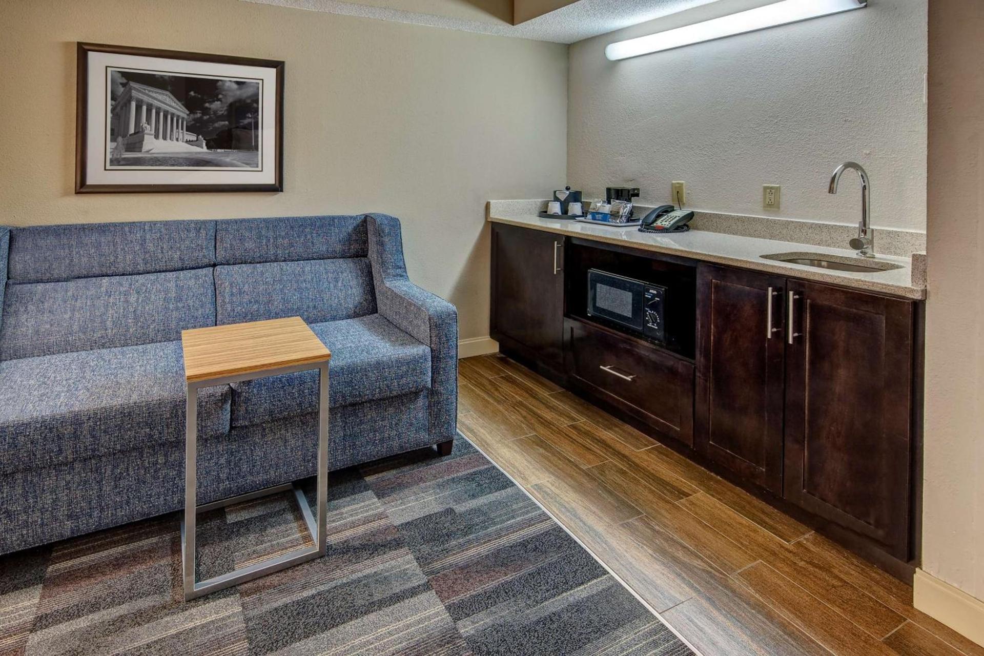 Hampton Inn Dumfries/Quantico photo 37