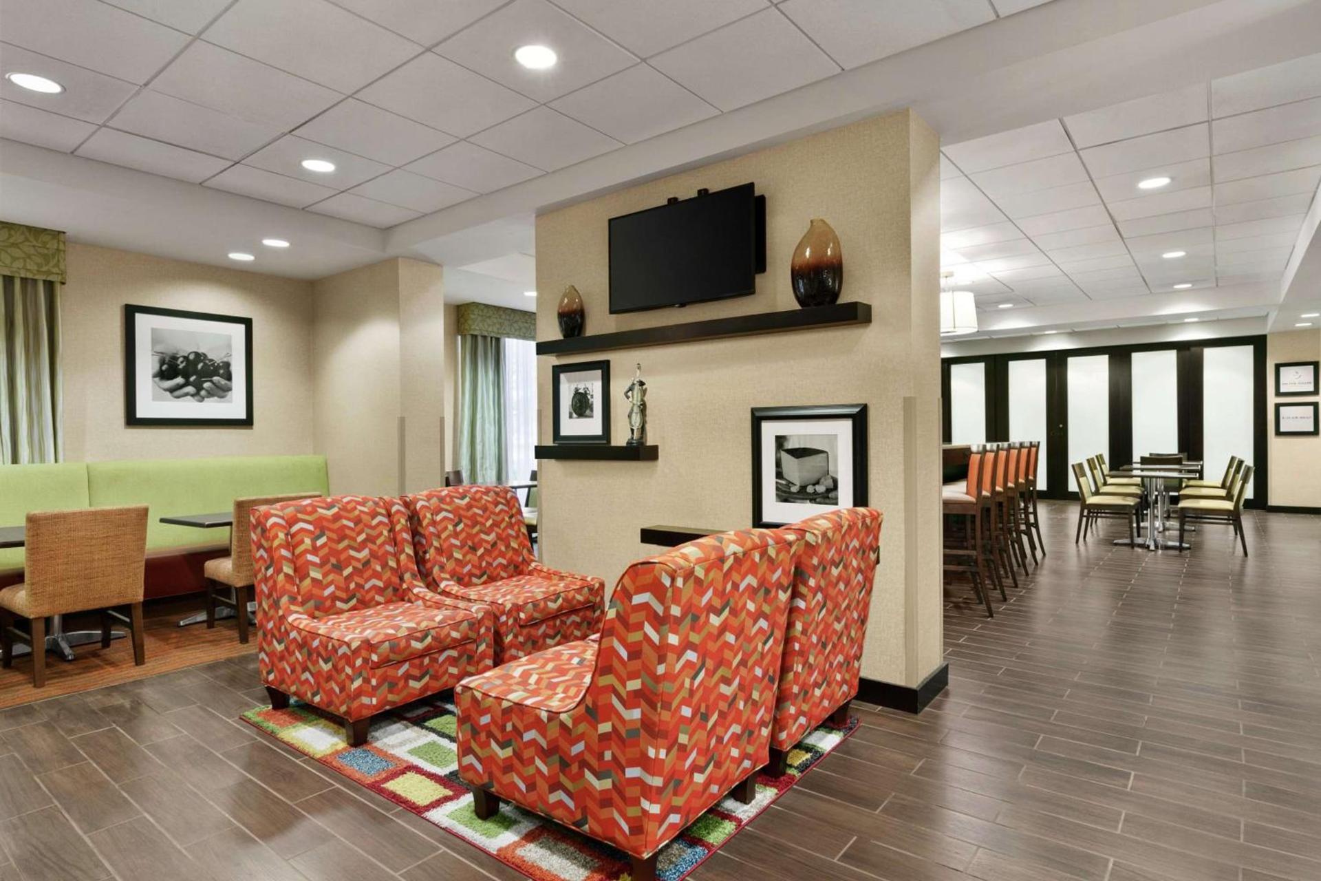 Hampton Inn Washington-Dulles International Airport South photo 4