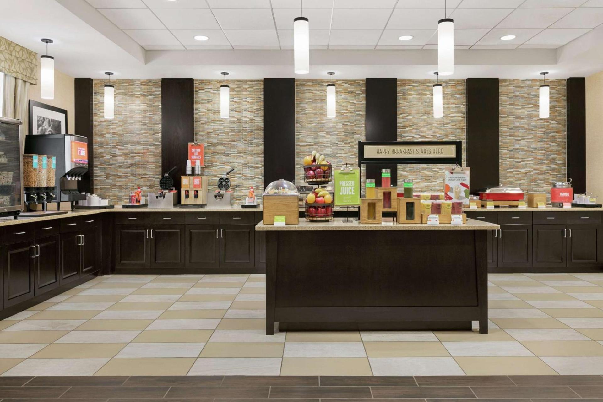 Hampton Inn Washington-Dulles International Airport South photo 8