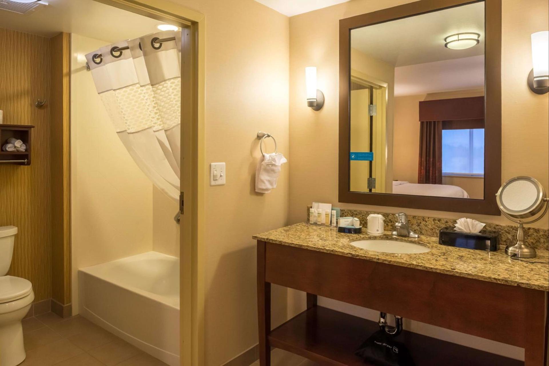 Hampton Inn & Suites Boulder North photo 27