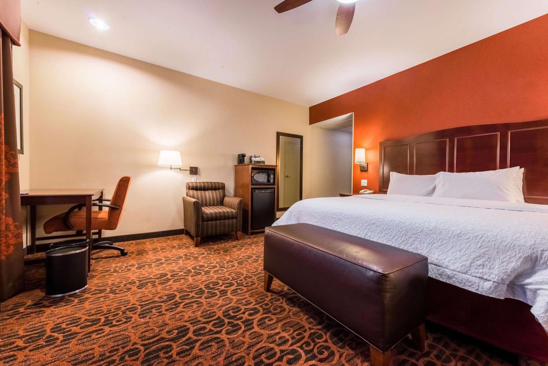 Hampton Inn & Suites Boulder North photo 29