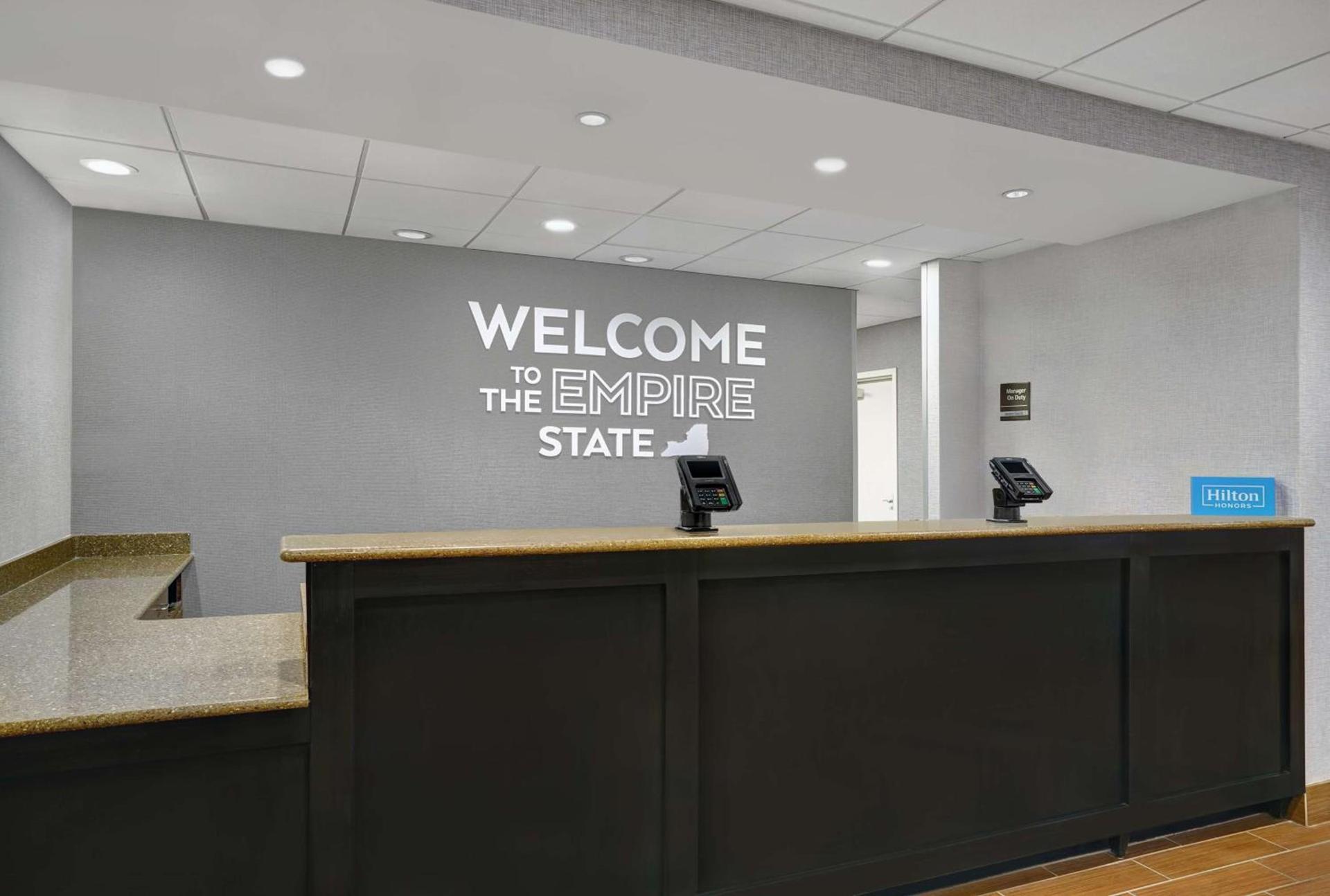 Hampton Inn Utica photo 5
