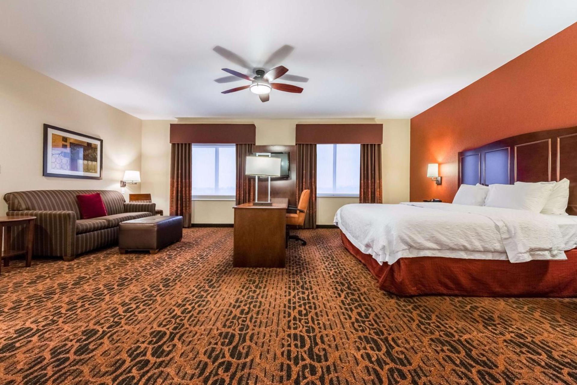 Hampton Inn & Suites Boulder North photo 36