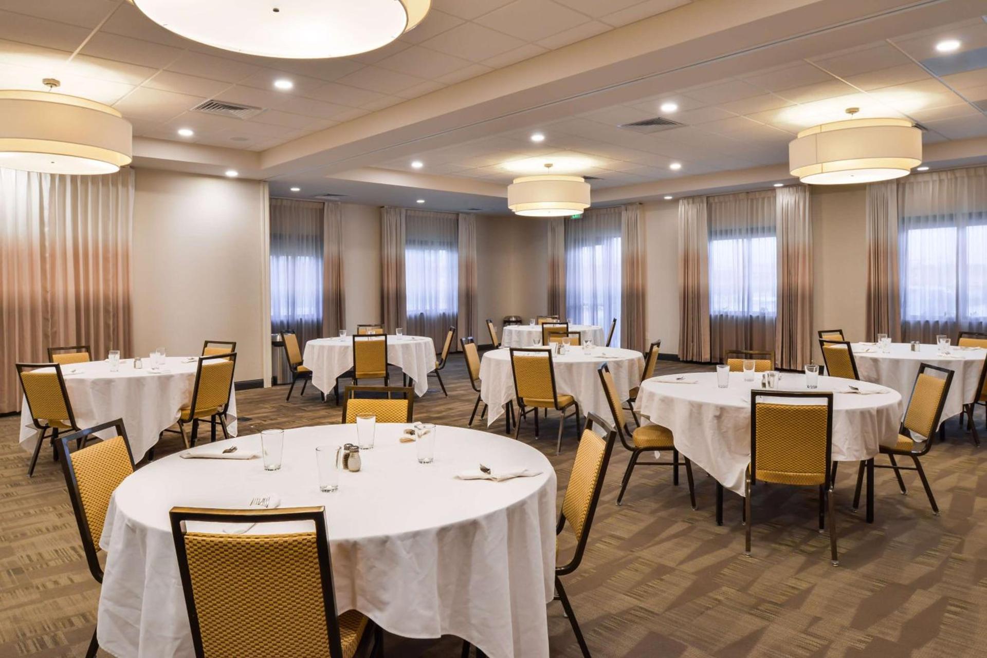 Hampton Inn & Suites Boulder North photo 39