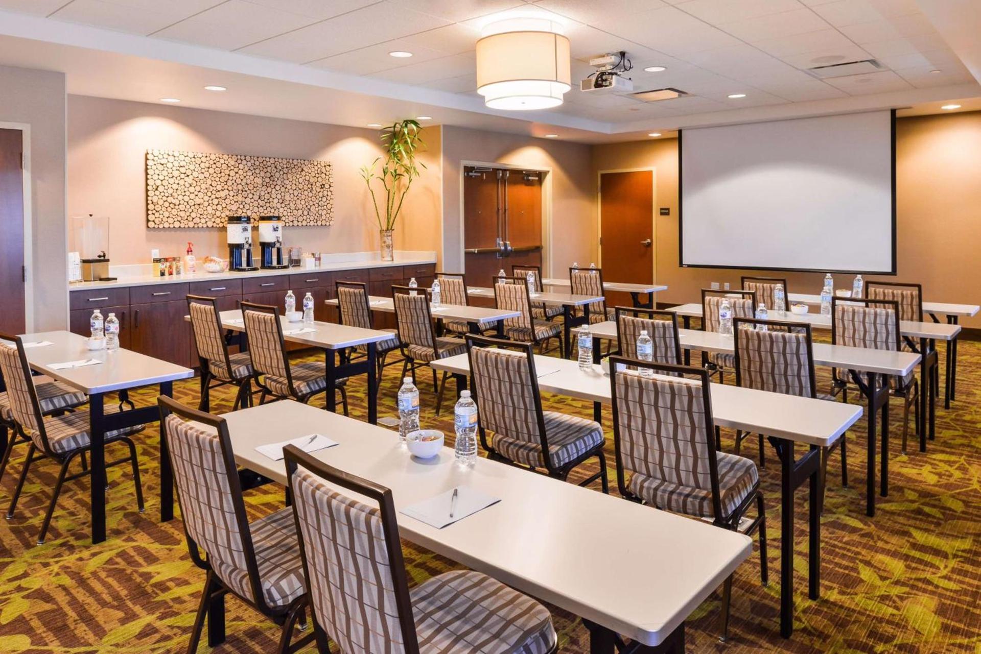 Hampton Inn & Suites Boulder North photo 40