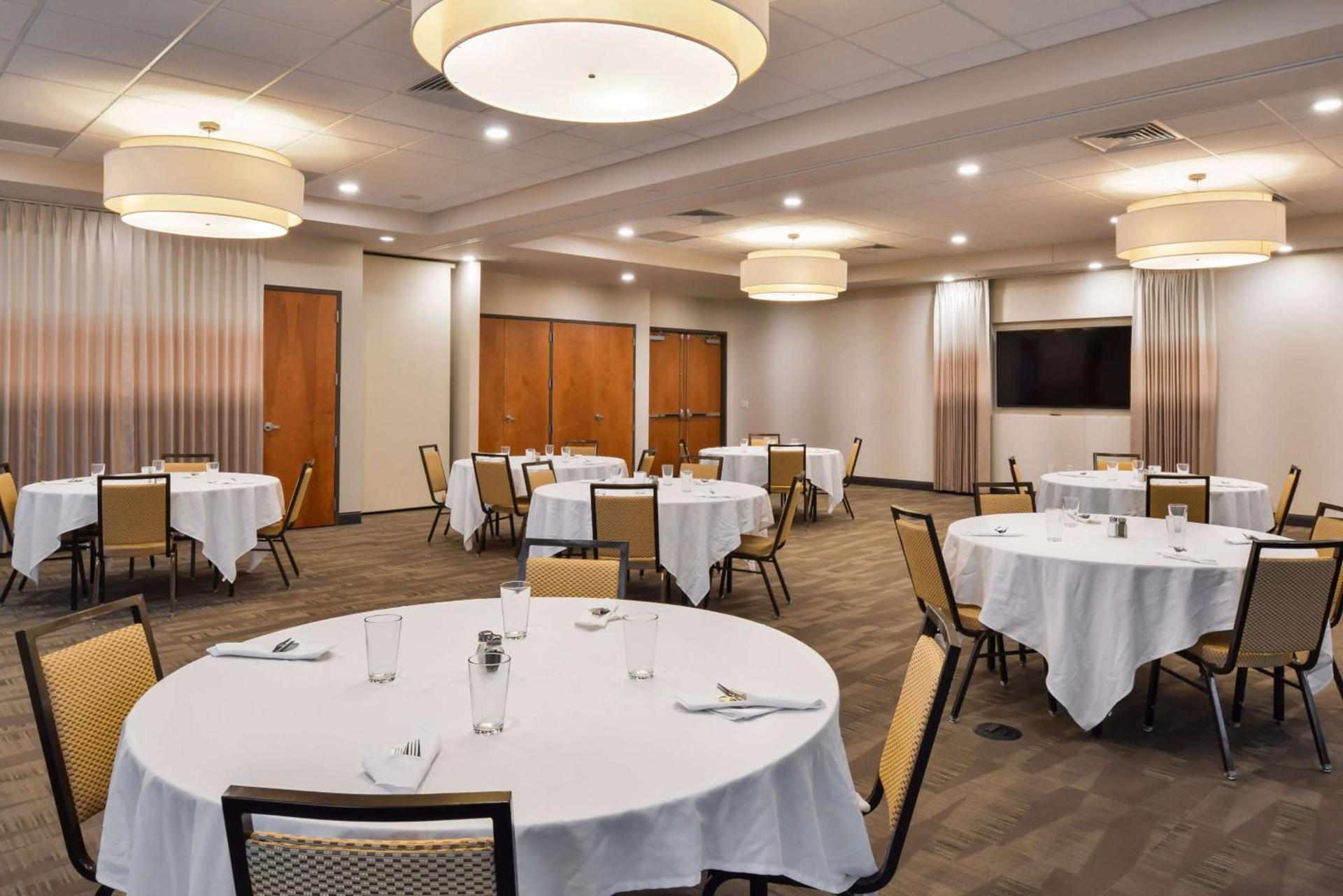 Hampton Inn & Suites Boulder North photo 42