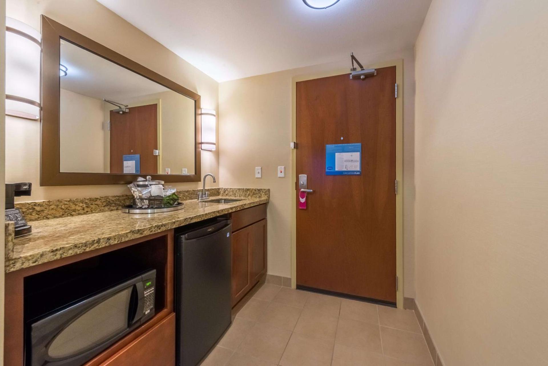 Hampton Inn & Suites Boulder North photo 38