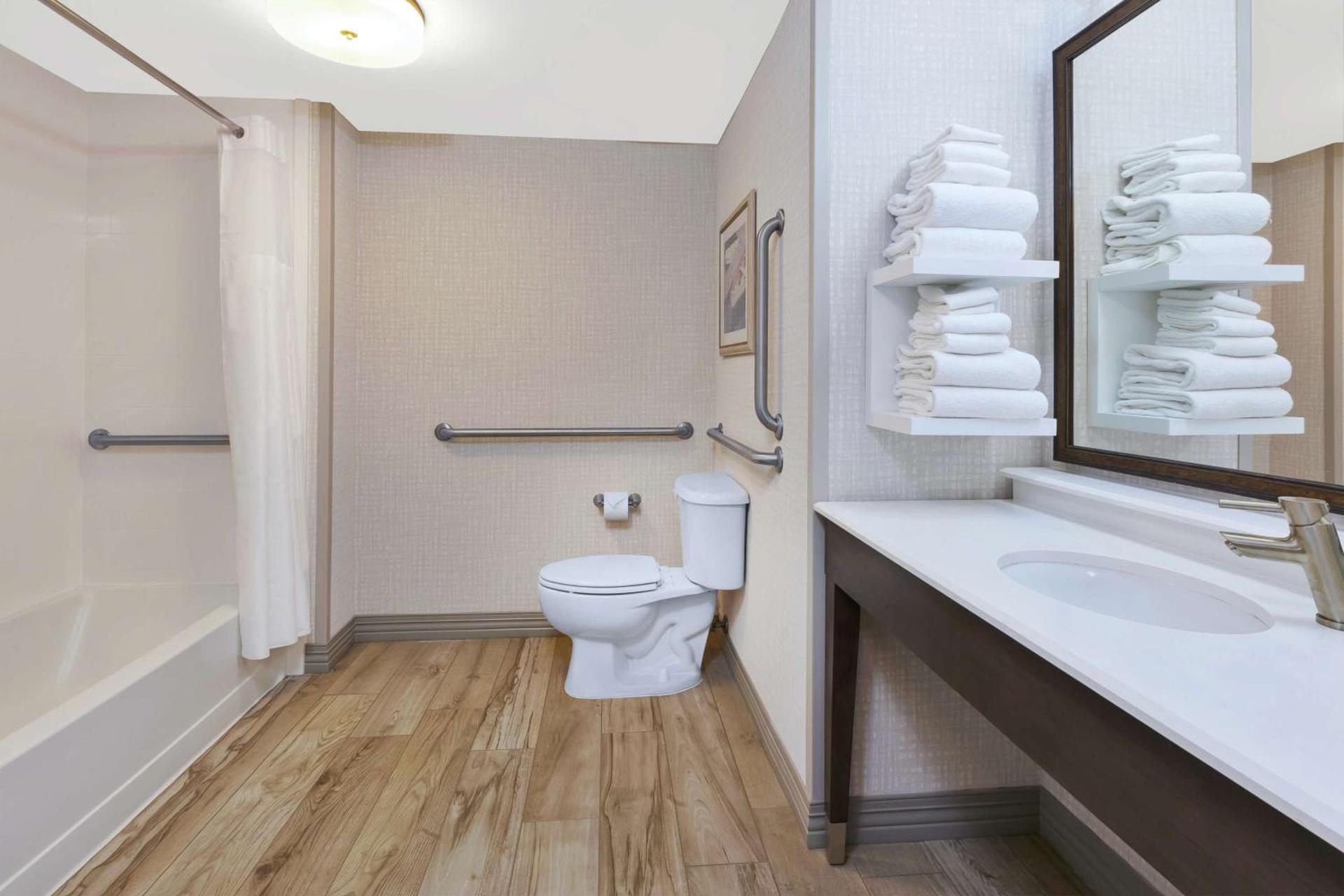 Hampton Inn & Suites Wells-Ogunquit photo 38