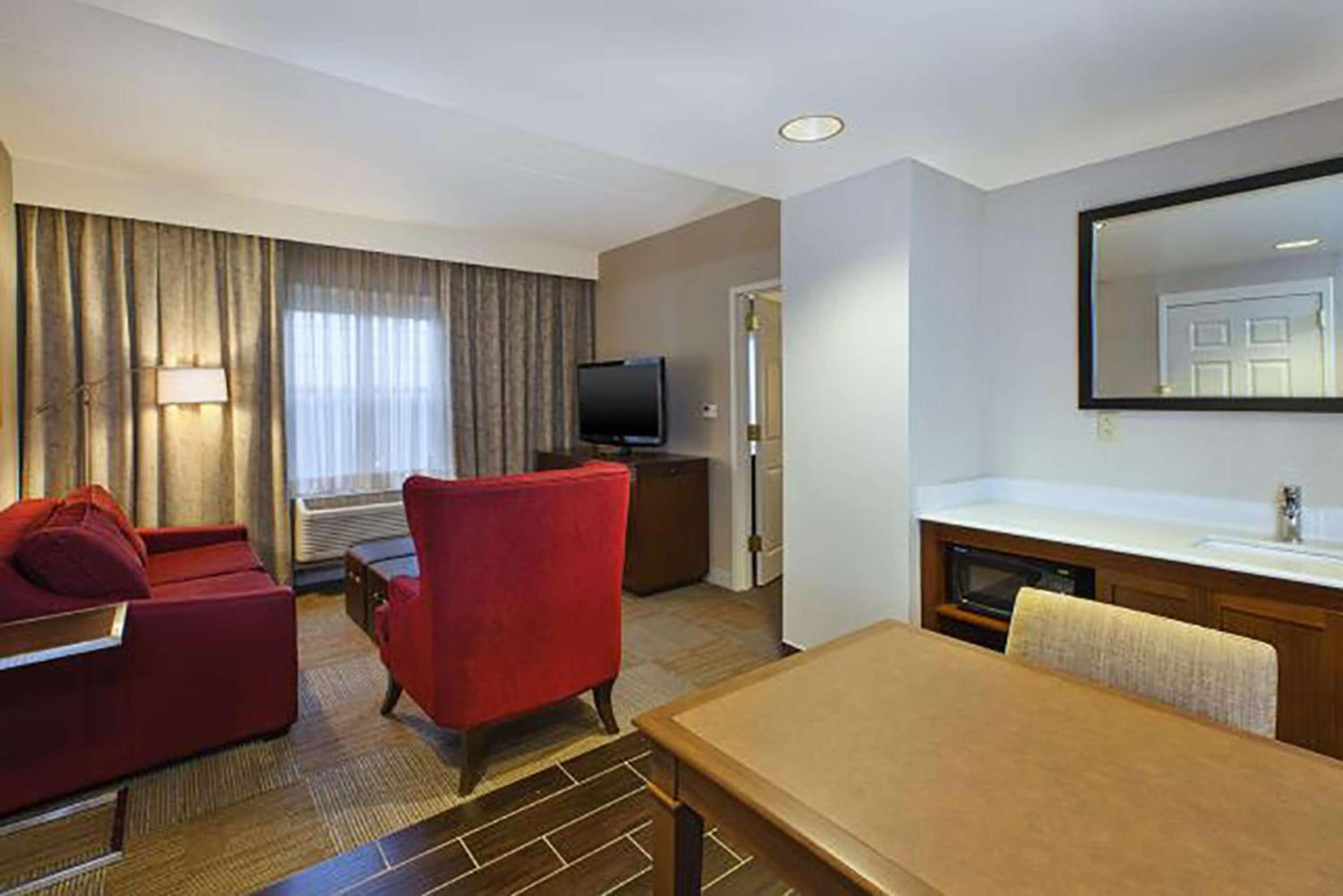 Hampton Inn & Suites Providence-Warwick Airport photo 15