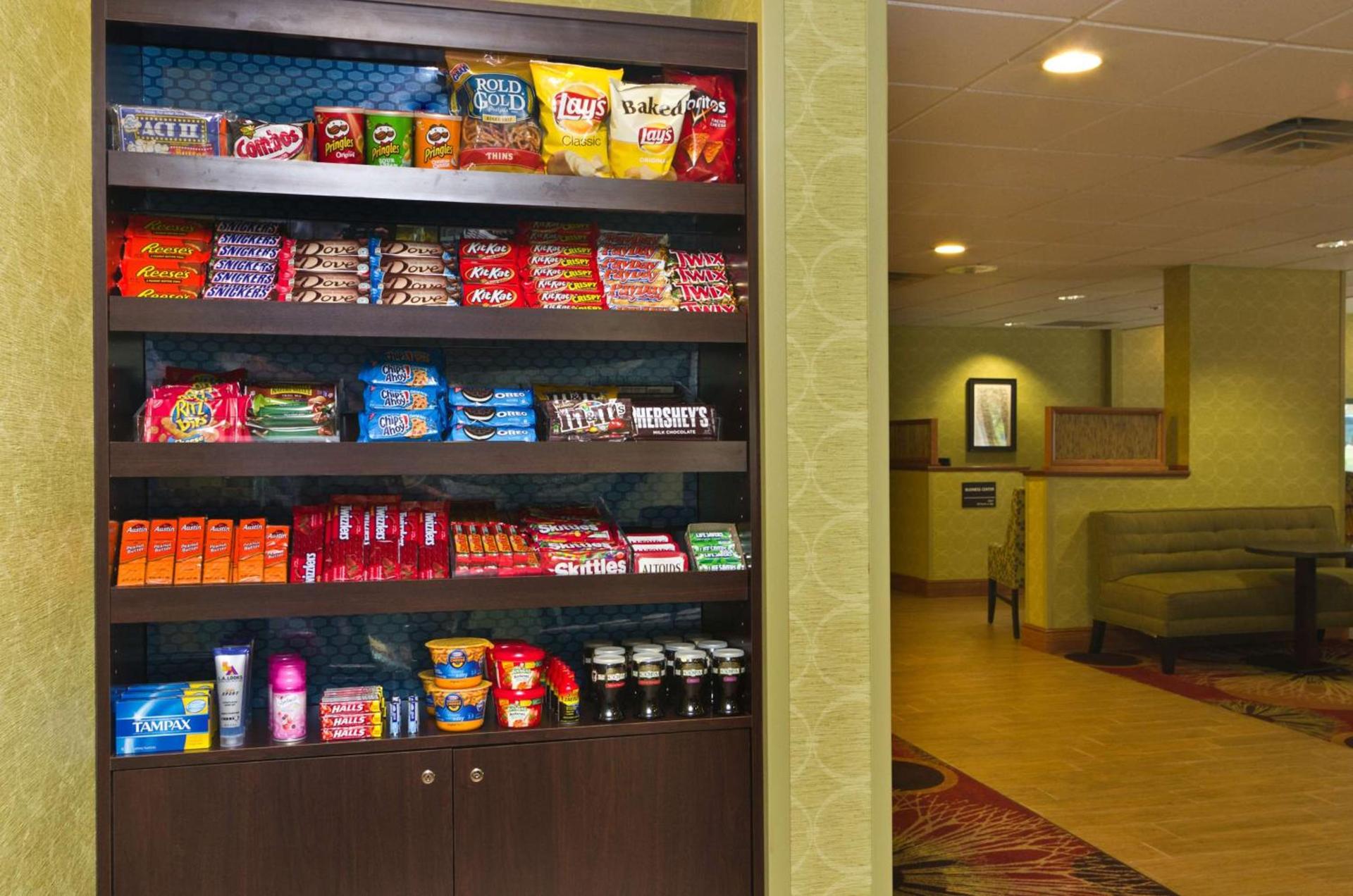 Hampton Inn Wooster photo 7