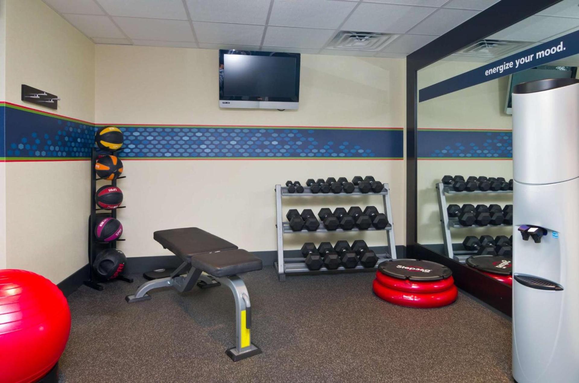 Hampton Inn Wooster photo 8