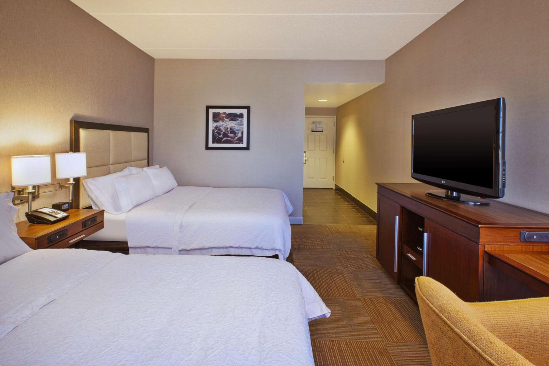 Hampton Inn & Suites Providence-Warwick Airport photo 32