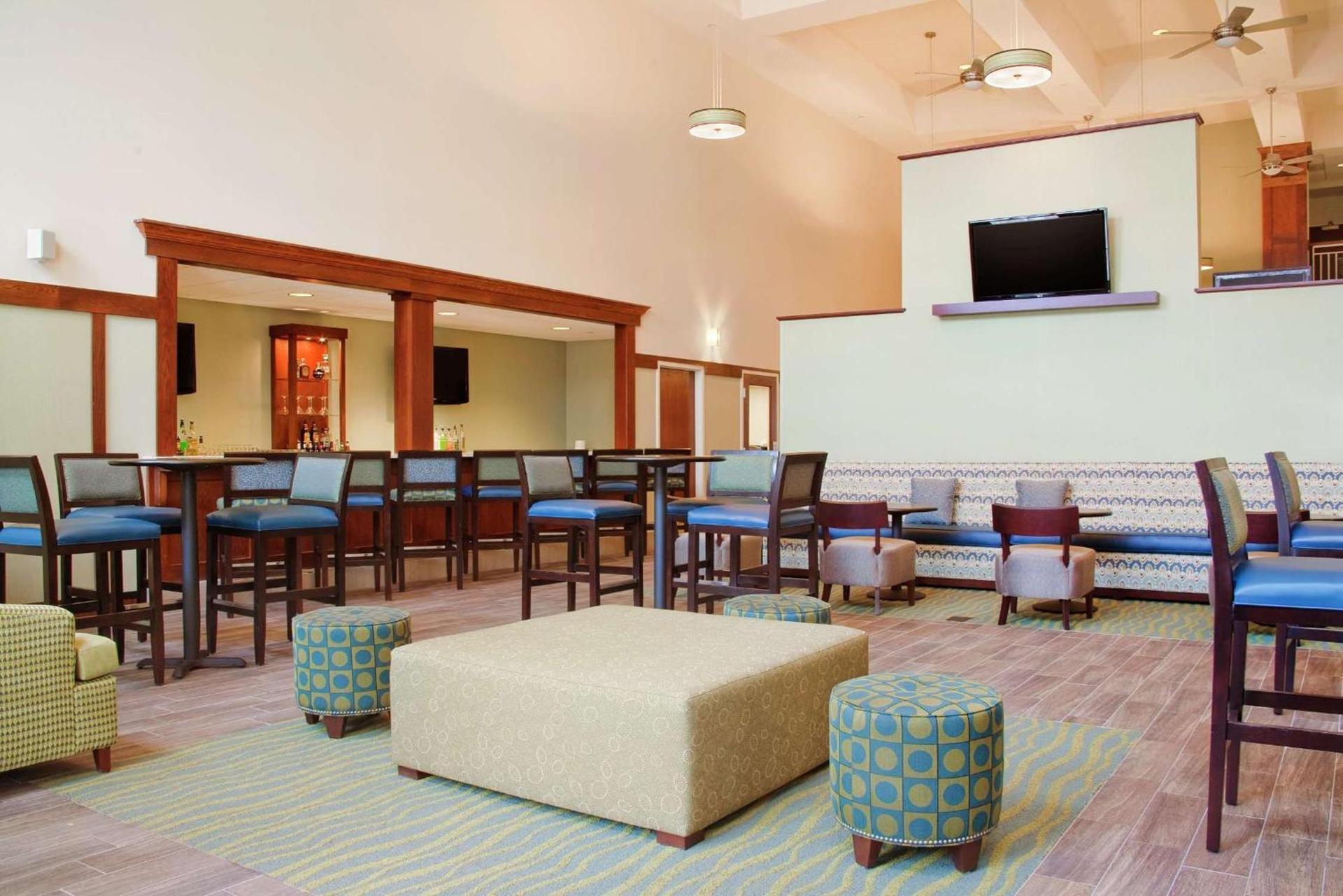 Hampton Inn & Suites Providence-Warwick Airport photo 34