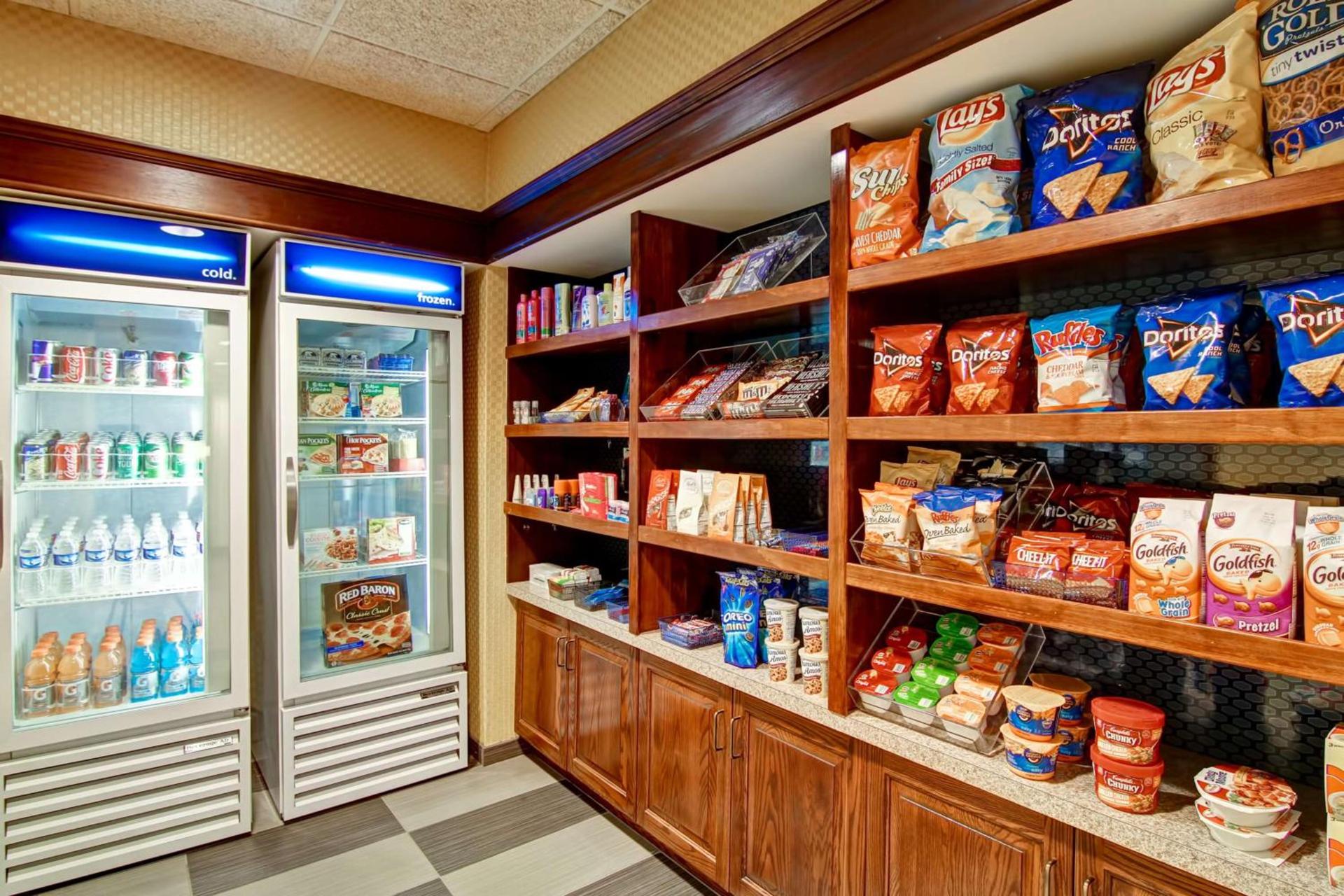 Hampton Inn & Suites Leesburg photo 12