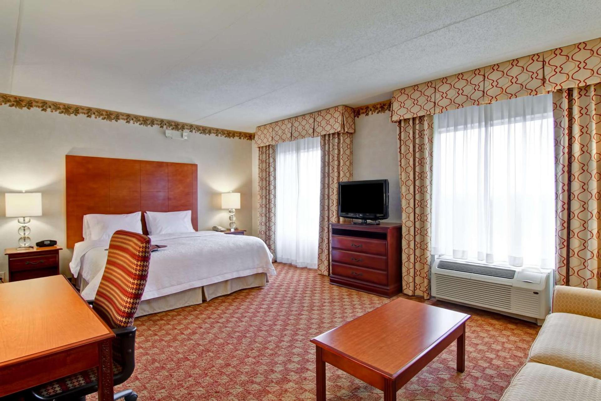 Hampton Inn & Suites Leesburg photo 23
