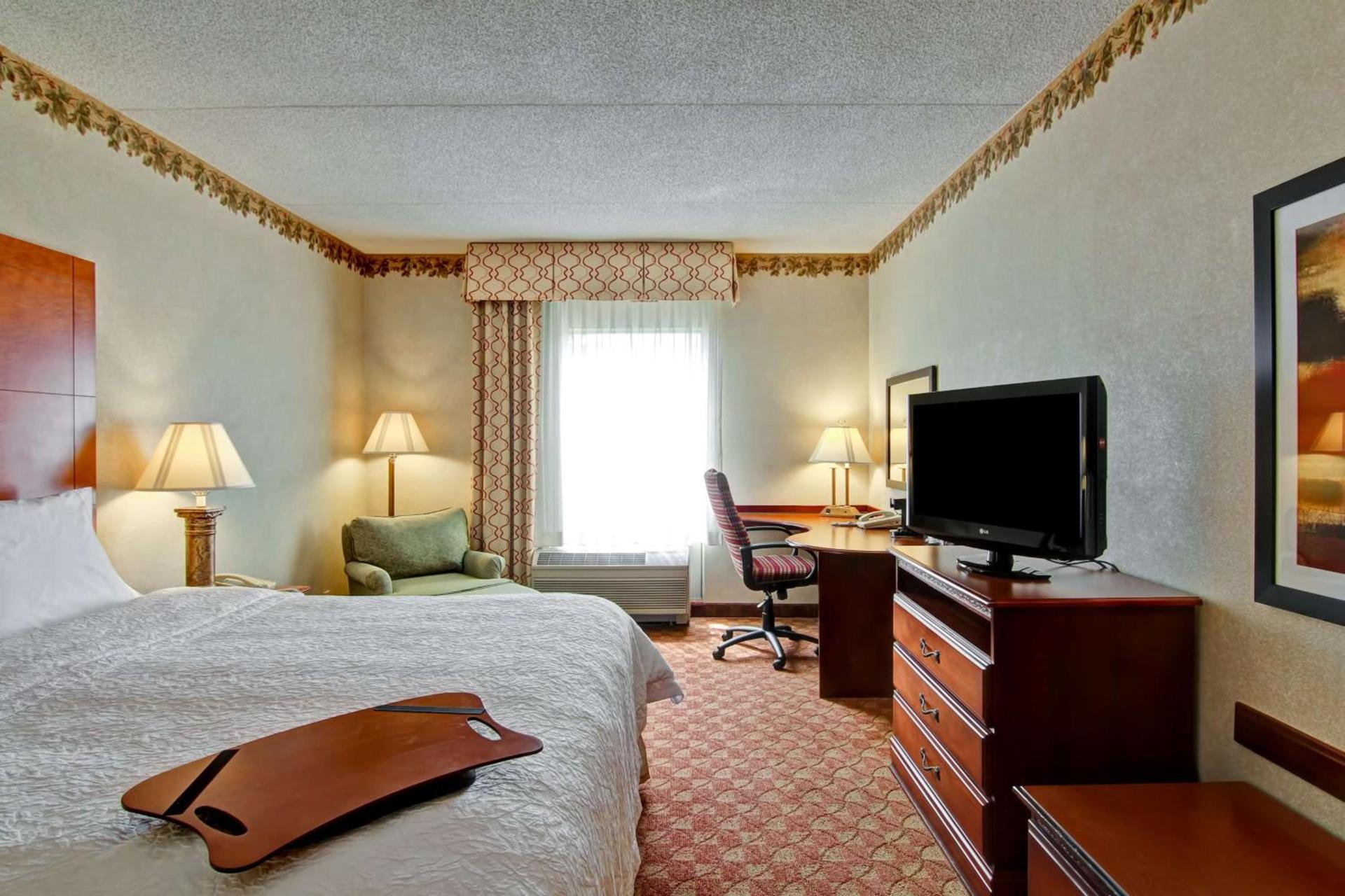 Hampton Inn & Suites Leesburg photo 24