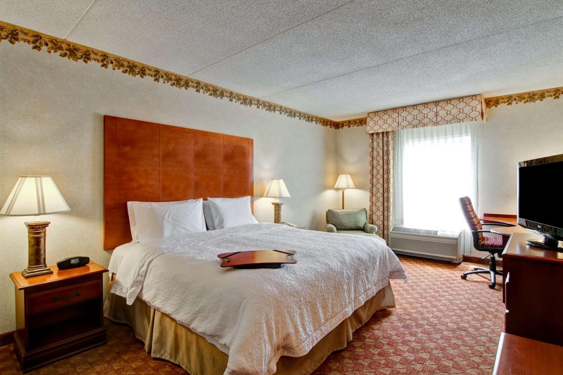 Hampton Inn & Suites Leesburg photo 22