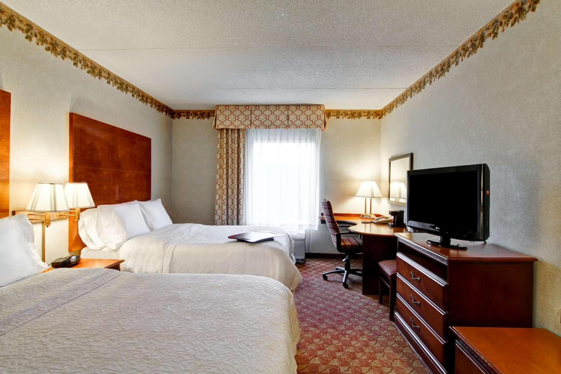 Hampton Inn & Suites Leesburg photo 30