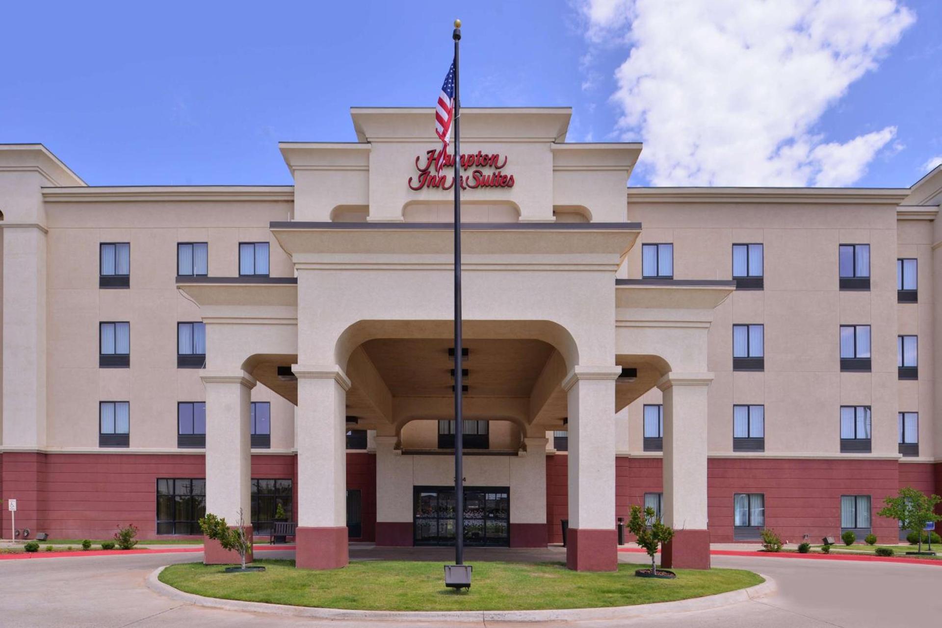 Hampton Inn & Suites Woodward photo 3