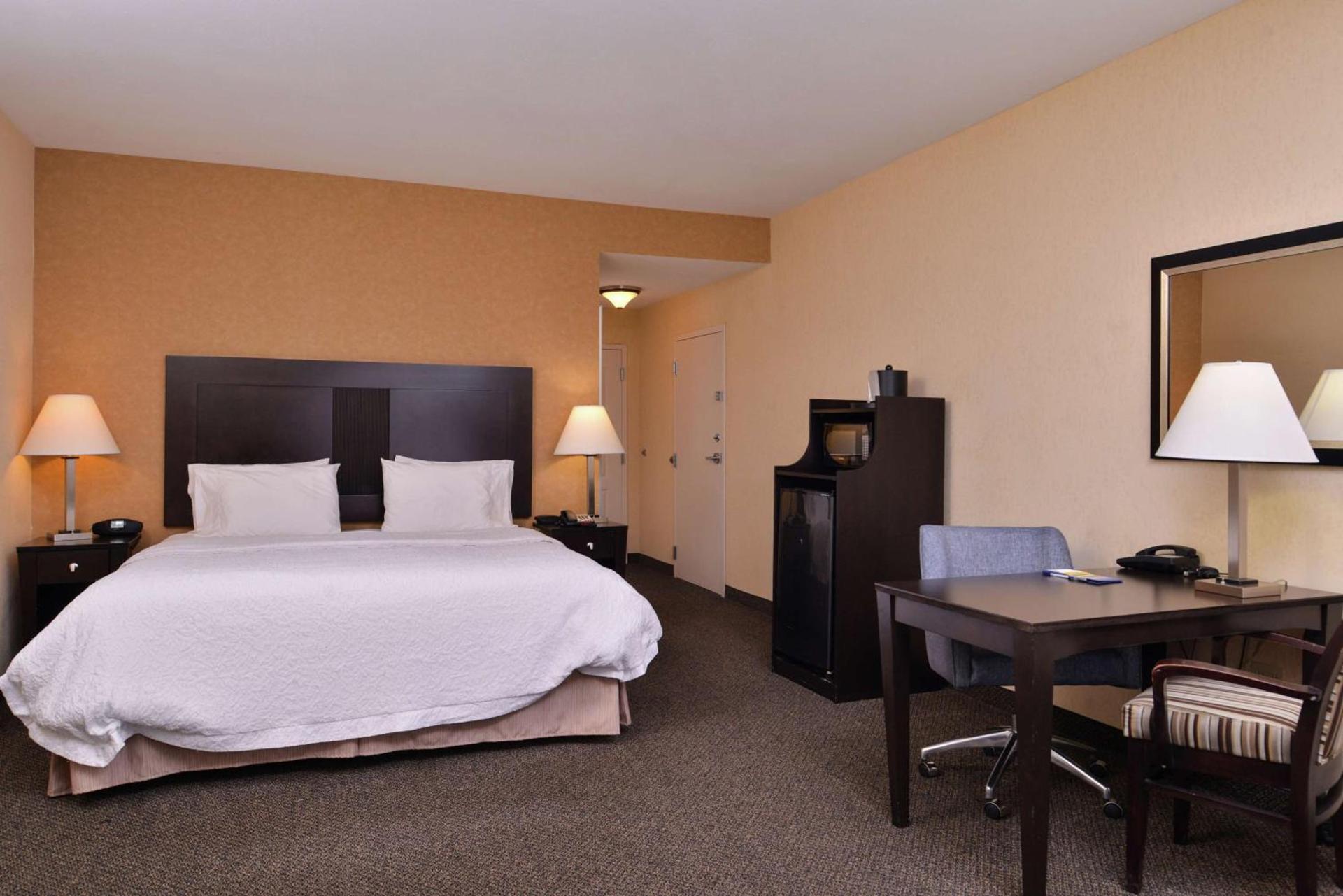 Hampton Inn & Suites Woodward photo 18