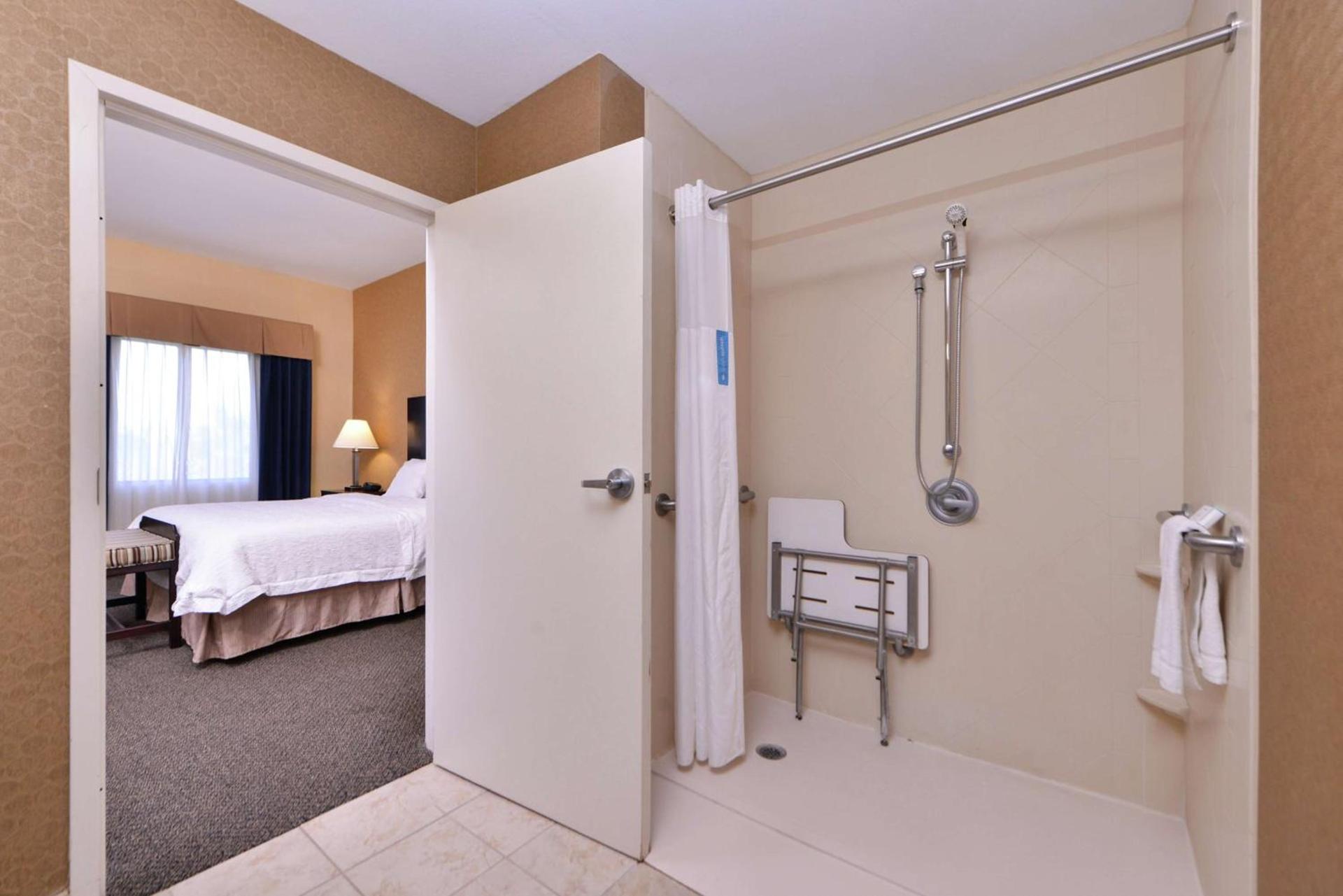 Hampton Inn & Suites Woodward photo 23