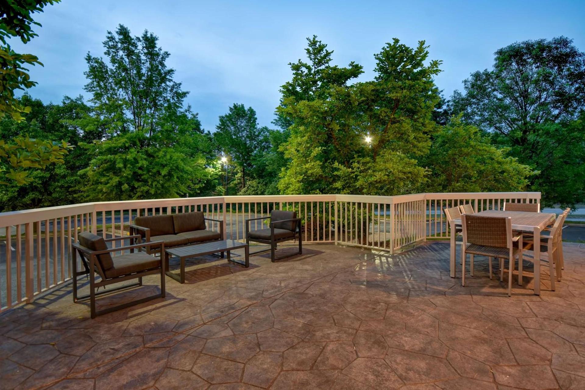 Hampton Inn Potomac Mills Woodbridge photo 2