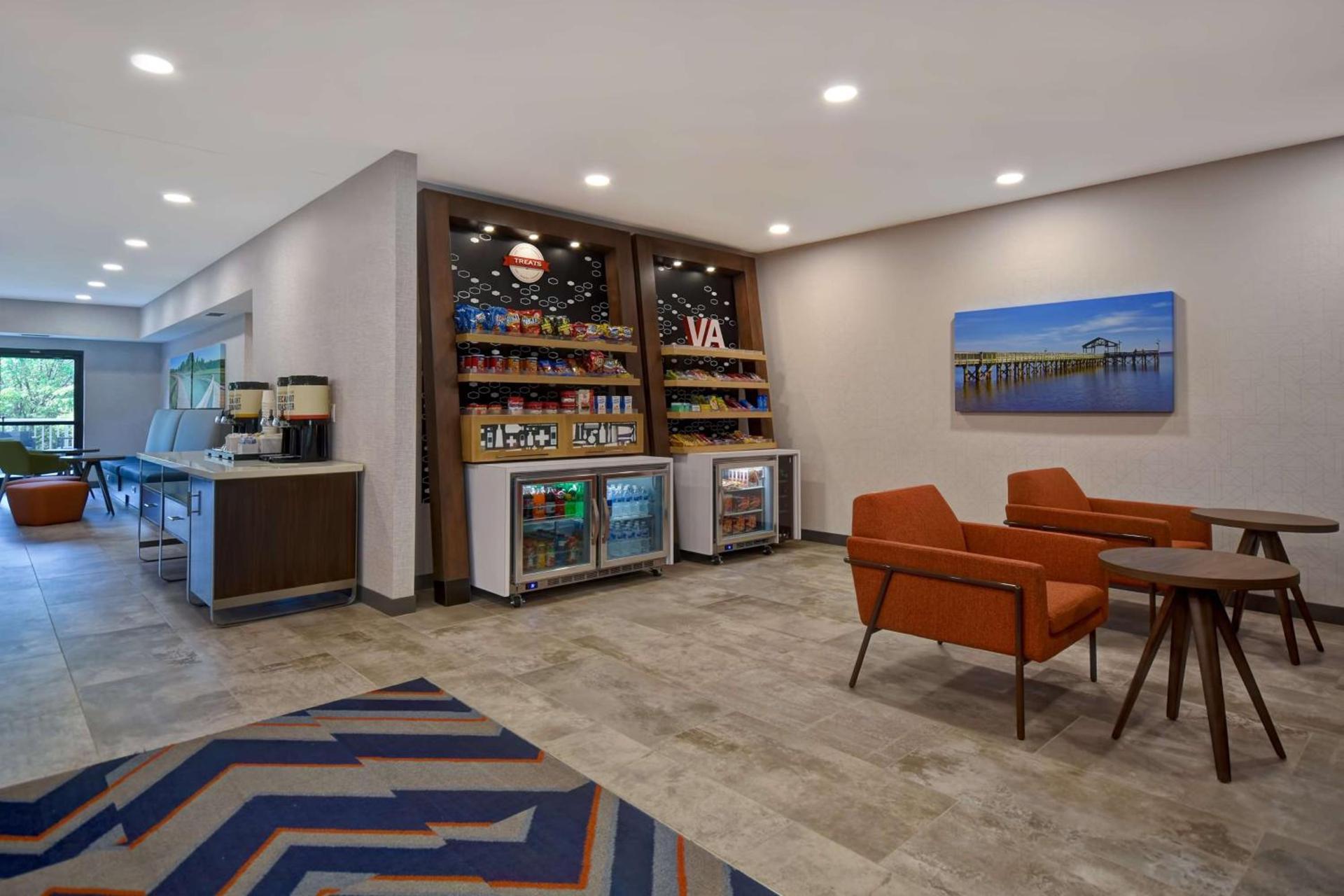 Hampton Inn Potomac Mills Woodbridge photo 8