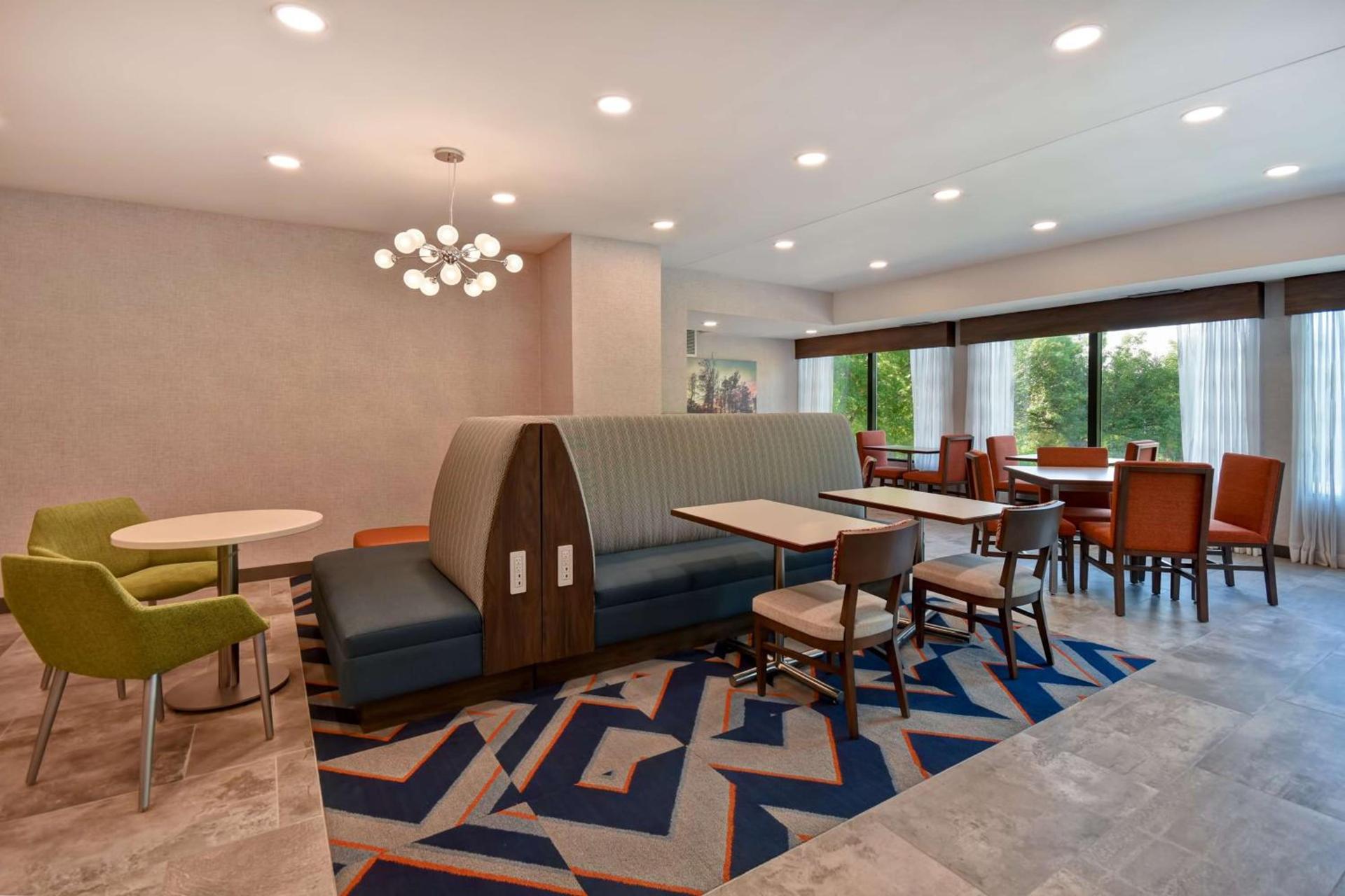 Hampton Inn Potomac Mills Woodbridge photo 22