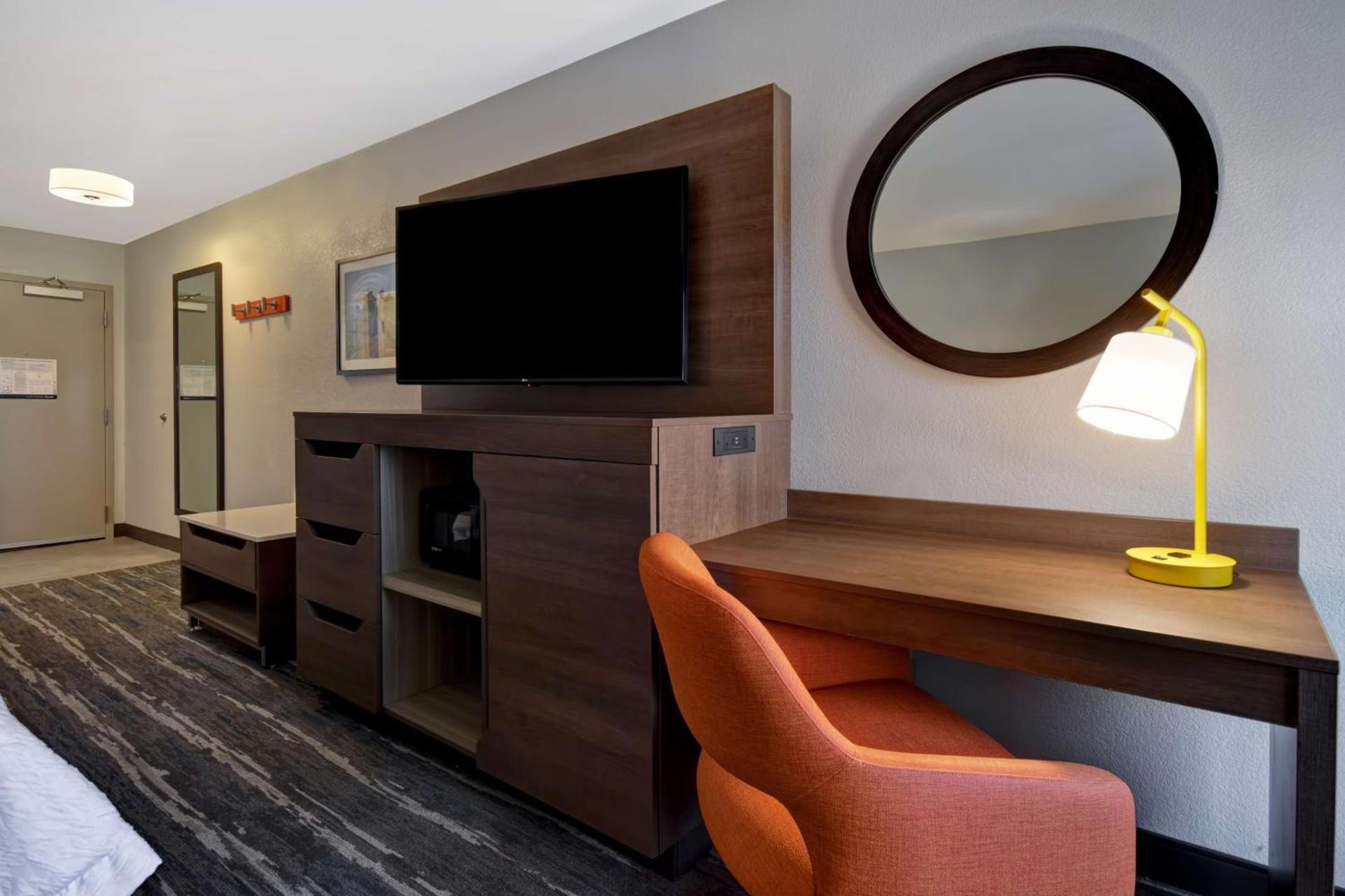 Hampton Inn Potomac Mills Woodbridge photo 35