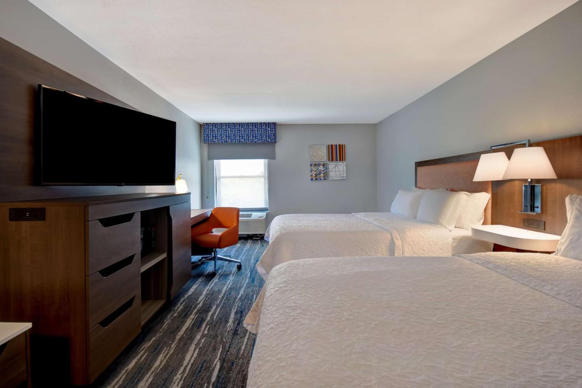 Hampton Inn Potomac Mills Woodbridge photo 39