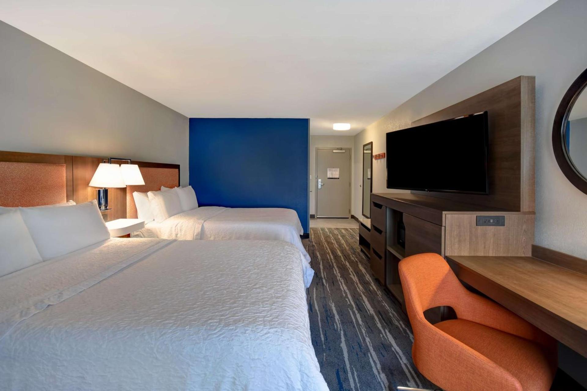 Hampton Inn Potomac Mills Woodbridge photo 41
