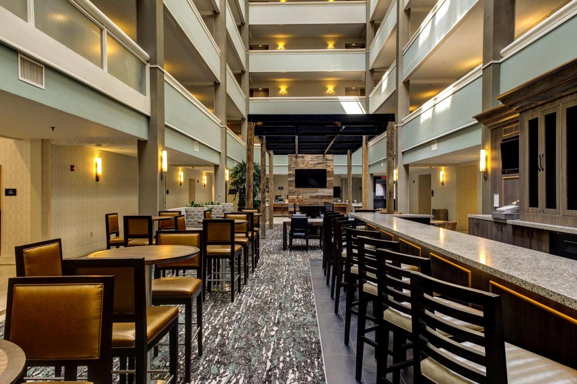 Embassy Suites Williamsburg photo 34