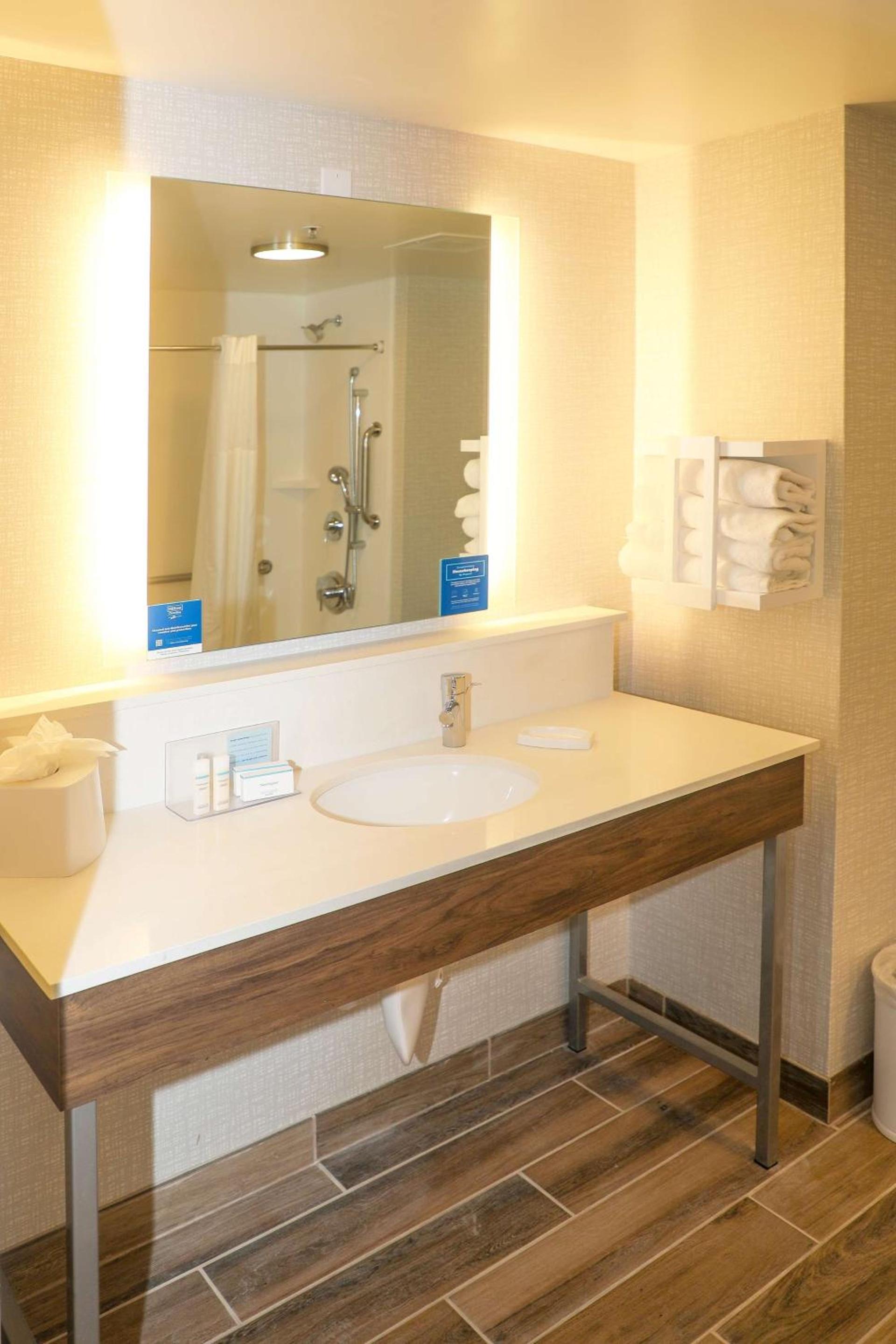 Hampton Inn Ellensburg photo 30