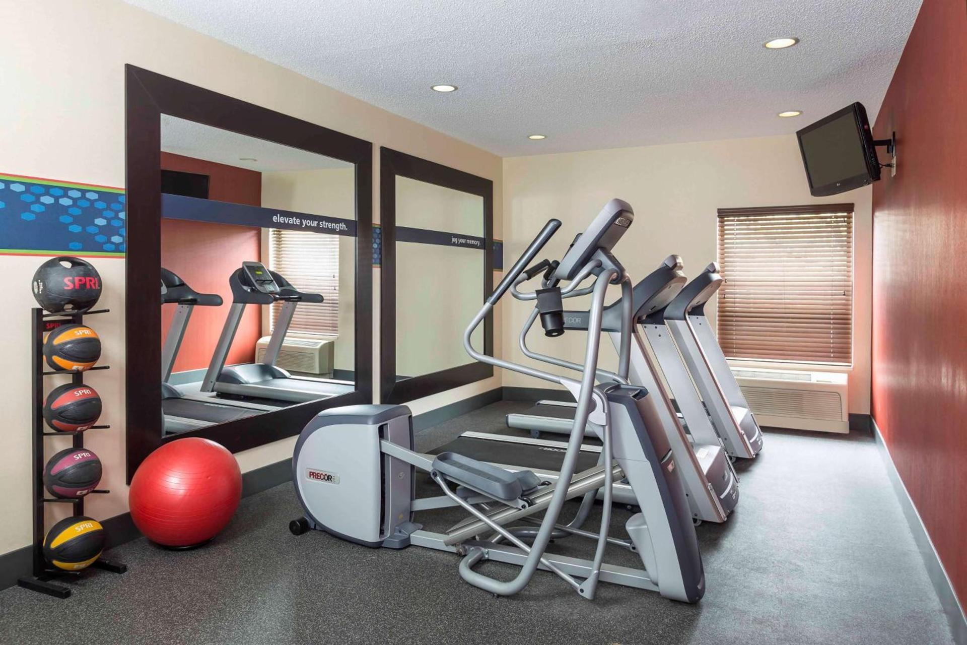Hampton Inn Youngstown/Boardman photo 10