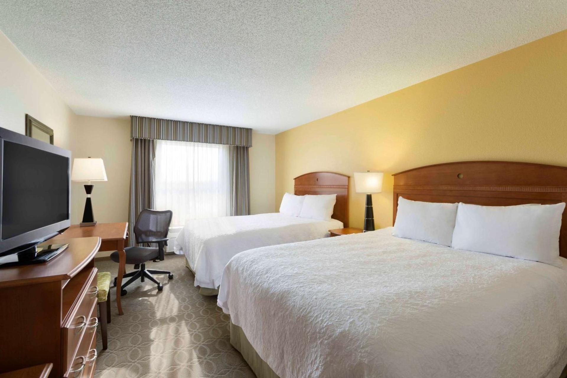 Hampton Inn Youngstown/Boardman photo 17