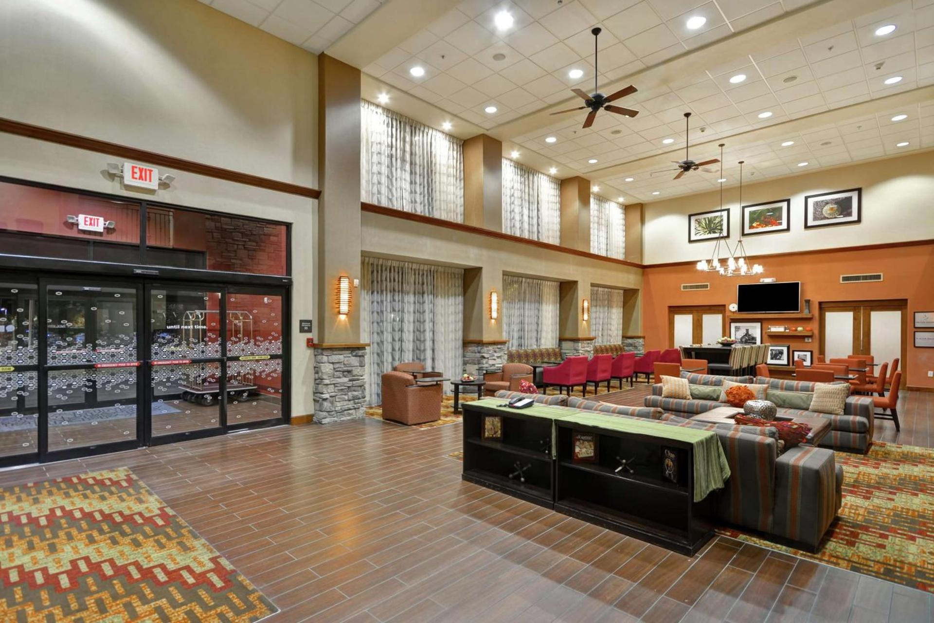 Hampton Inn & Suites Yuma photo 6